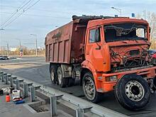 В Самаре столкнулись автобус и "Камаз"