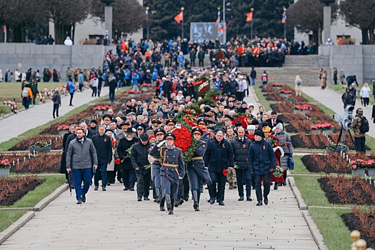 60 лет назад Ленинграду было присвоено звание Город-Герой