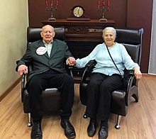 «Алмазная свадьба»: супружеская пара Максимовых отпраздновала 63-летие совместной жизни