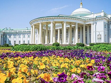 Мэр Москвы рассказал, какие цветы высадят в столице в этом году