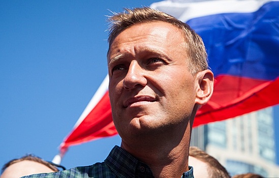 Навальный снова подает в суд на колонию из-за цензуры