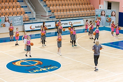 Проект ФИБА "Her World, Her Rules" подарил праздник юным баскетболисткам Урала