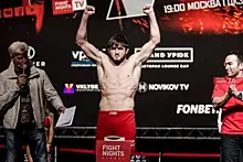 Тимур Хизриев победил легендарного немца Вайхеля на турнире Bellator 288