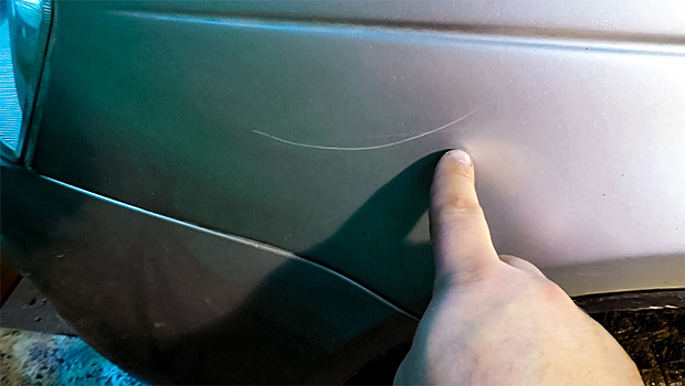 Секрет автоперекупов: как скрыть царапину за несколько секунд