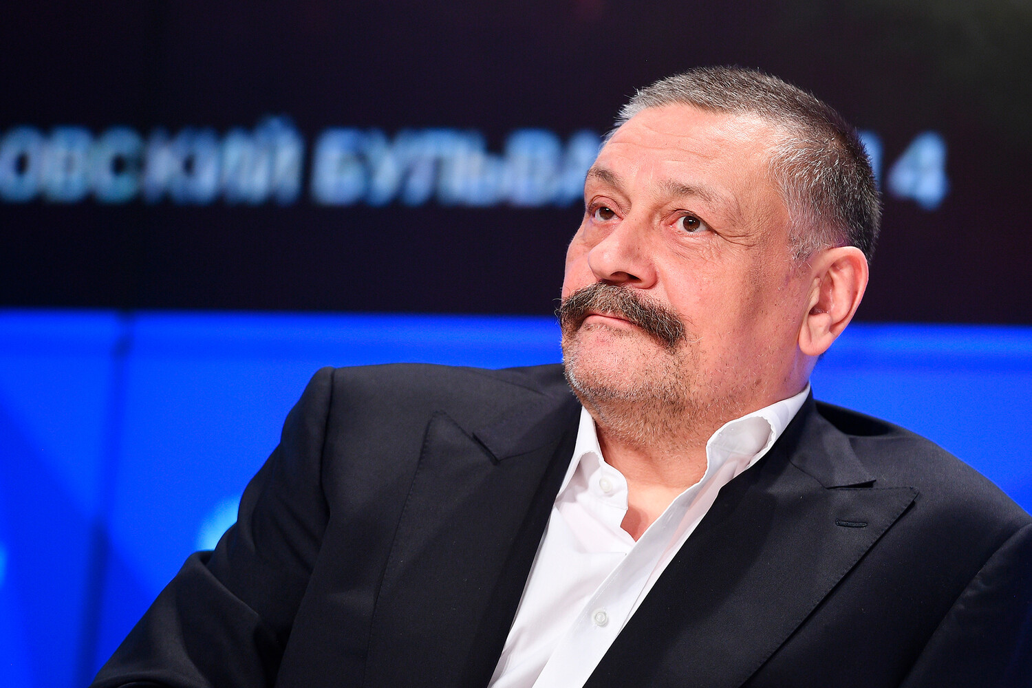 Актер Дмитрий Назаров заявил, что вернется в Россию после окончания СВО