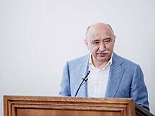 Биография с темными пятнами: чем занимался в 90-е задержанный ректор КФУ Гафуров