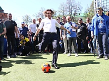 «Парк Футбола» открылся в Нижнем Новгороде: дети играли на одном поле с легендарными футболистами