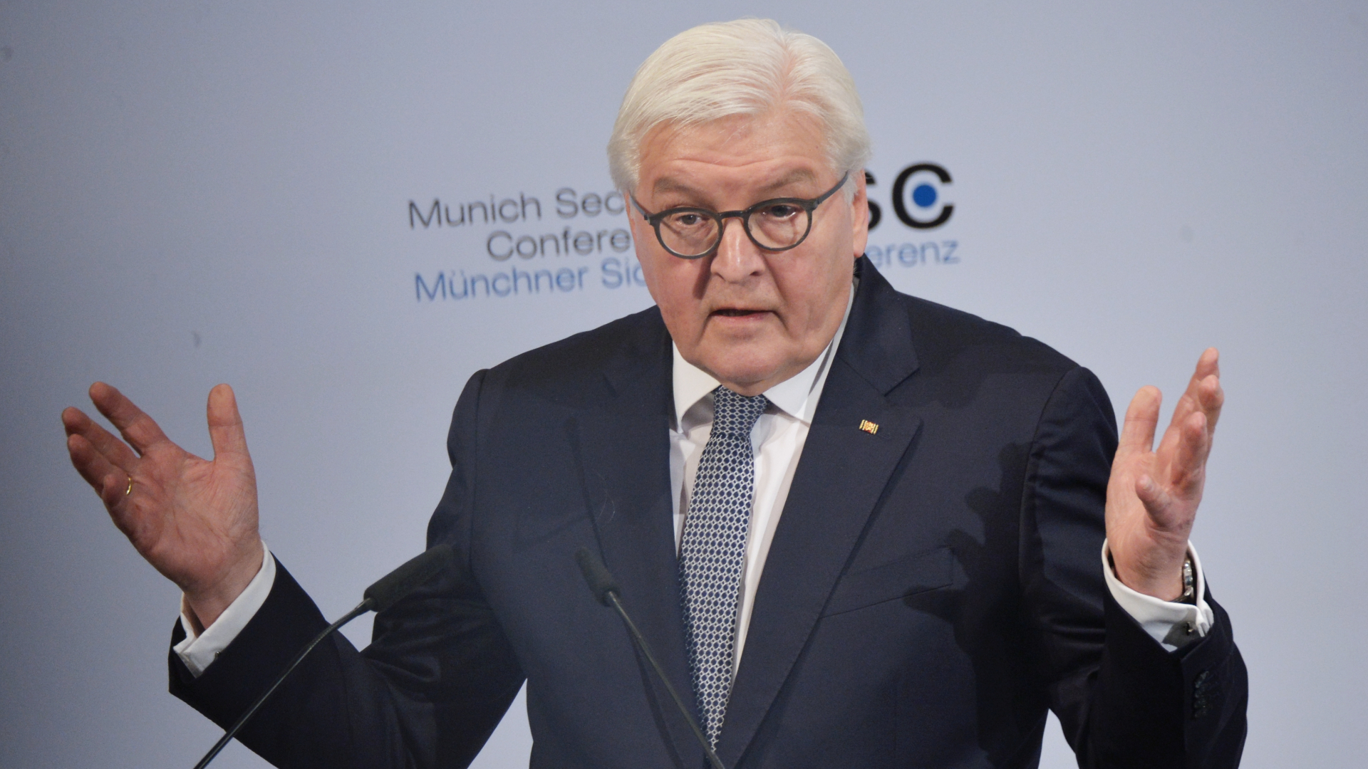 Президент ФРГ назвал неприемлемой идею Трампа переселить палестинцев из Газы