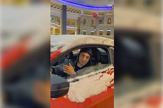 В ТЦ "Вегас" обвинили блогера Литвина в обмане с ездой на BMW по магазину