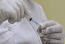 За отказ от вакцинации свердловчан отправят в неоплачиваемый "отпуск"