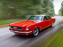 До сотни – за 5,3 секунды: британцы превратили классический Ford Mustang в электромобиль