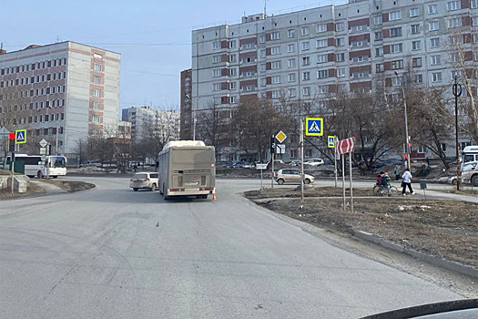 Водитель автобуса №13 сбил женщину в Новосибирске