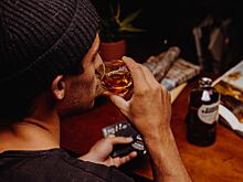 Нарколог рассказал, кто больше всех рискует стать алкоголиком