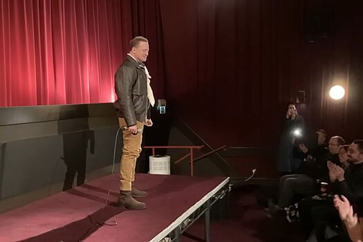 Фрейзер посетил спецпоказ «Мумии» и поблагодарил зрителей