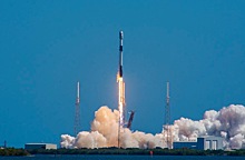 Falcon 9 запустила к МКС корабль Crew Dragon с экипажем на борту