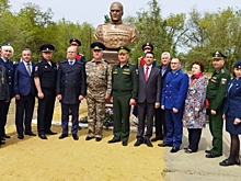 В селе под Волгоградом открыли памятник маршалу Жукову