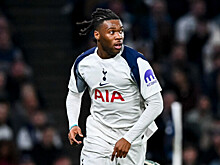 «Фулхэм» победил «Тоттенхэм» в матче АПЛ, забив два гола за шесть минут