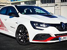 Спорткар Renault Megane RS Trophy-R оказался очень медленным