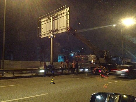 Алматинский бизнесмен заявляет о "краже" своих 150 билбордов