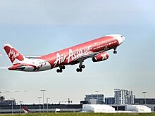 Самолет AirAsia экстренно сел после хлопка и сильной тряски