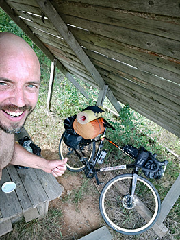 Пермяк отправился на Кавказ на велосипеде