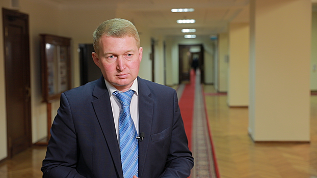 Канаев прокомментировал желание «Ленты» выкупить гипармаркеты «Магнита»