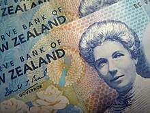 Новозеландский доллар вырос после сохранения ставки