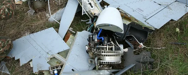 Трехметровый дрон-разведчик нашли в поле Октябрьского сельского района