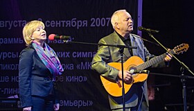 Осудившие Россию барды Никитины угодили в скандал из-за концертов в США
