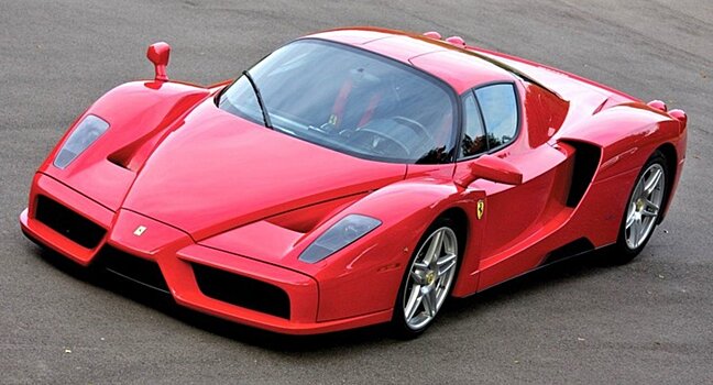 Энтузиаст показал, как звучит мотор «злого» суперкара Ferrari Enzo
