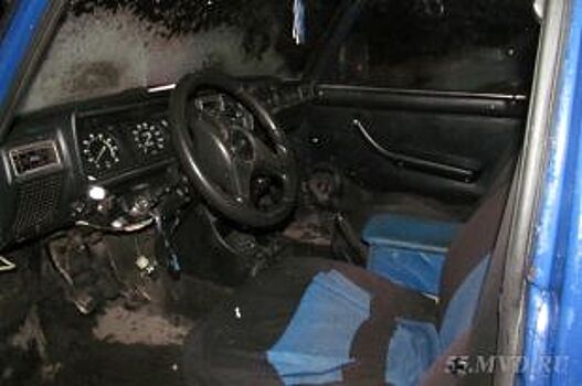 Житель Уссурийска украл машину у своего родственника, чтобы покататься
