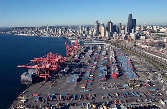 Доля груженого экспорта в структуре контейнерооборота портов США падает