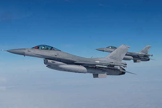 Глава Минобороны Грам: кабмин Норвегии выступил за обучение пилотов ВСУ управлению F-16