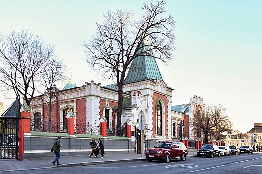 На портале «Узнай Москву» опубликовали прогулочные маршруты к юбилею создателя Бахрушинского музея