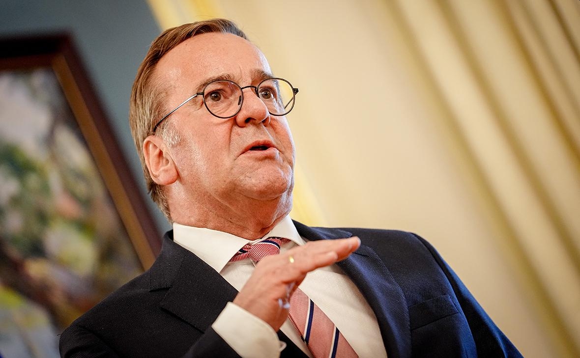 Министр обороны ФРГ обвинил Россию в ремилитаризации одного региона