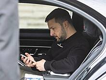 Отказ Зеленского от поездки в Москву объяснили