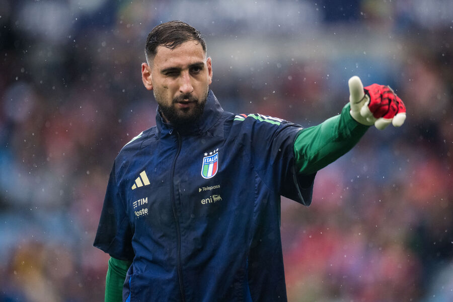 Вратарь сборной Италии Доннарумма расплакался после того, как не прошел квалификацию на чемпионат мира