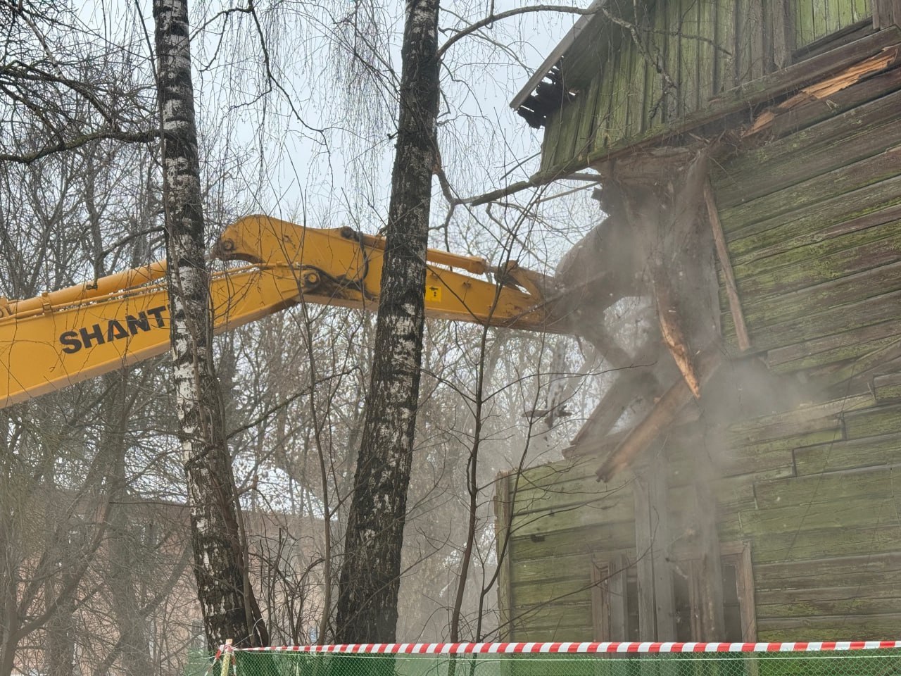 В Калуге снесут еще один аварийный дом