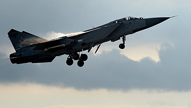 МиГ-31 подняты по тревоге на Урале и в Сибири