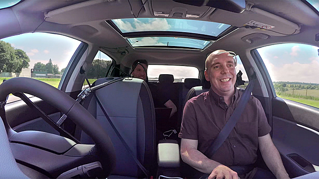 Хэтчбеком Hyundai научились управлять силой мысли