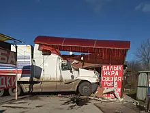 В Самарской области фура влетела в торговую точку