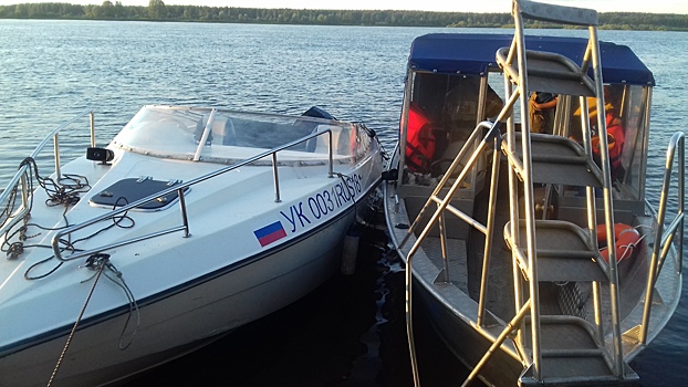 Пьяного водителя катера и его подругу спасли добровольцы ОСВОД в Сарапуле