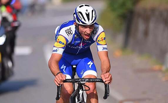 Алафилипп потерял желтую майку лидера «Тур де Франс». Он оштрафован за нарушение правил приема питания