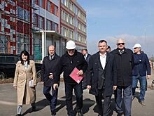 Александр Скрябин: «Задача к 1 сентября — открыть в Суворовском микрорайоне две новые школы»