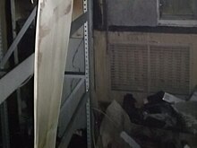 В Ельце пожарные спасли человека из горящей квартиры на Советской