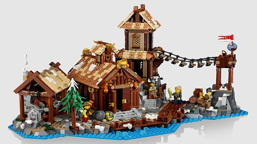 Viking Village. Небольшая деревушка викингов с кузницей, длинным домом и сторожевой башенкой.