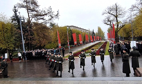 В Волгограде торжественно отметили 60-летие Поста № 1