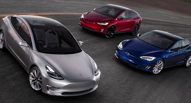 Продажи электрокаров Tesla оказались выше объемов производства в этом году