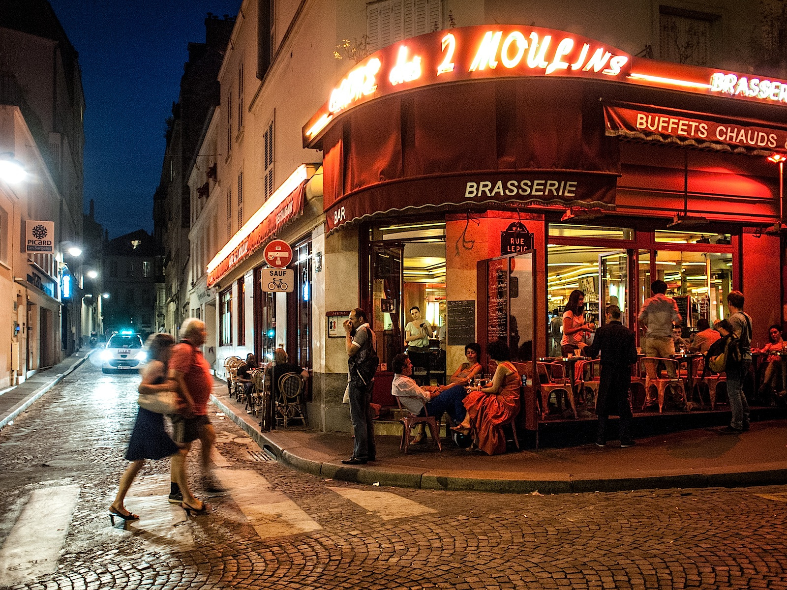 Rue Lepic , Париж, Франция, Европа