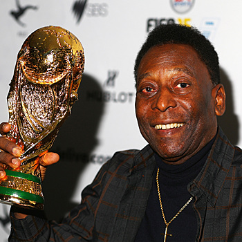 Умер легендарный бразильский футболист Пеле